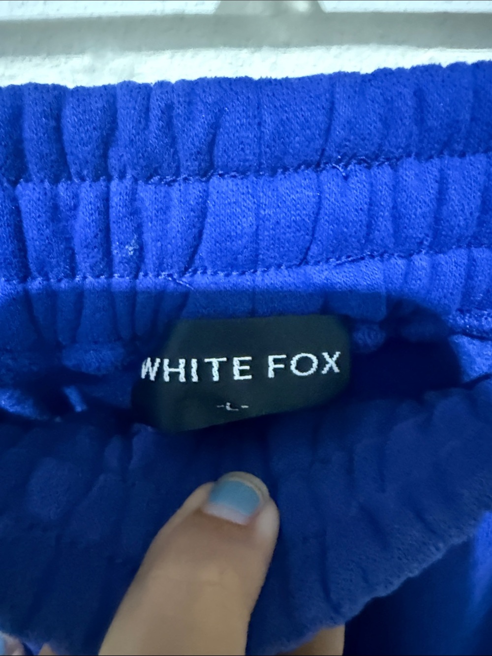 White Fox Archive 6.0 Oversized Hoodie Sweatpants Set in Malibu with Pink Logo - Picture 11 of 12